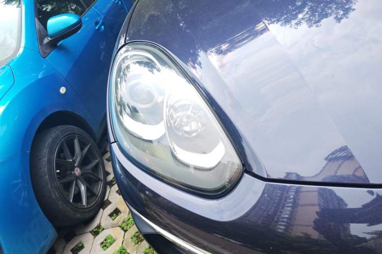 Used Porsche Cayenne 2015 Cayenne 3.0T Right Front Headlight