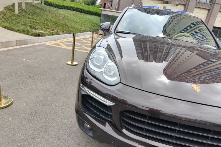 Used Porsche Cayenne 2015 Cayenne 3.0T Right Front Headlight