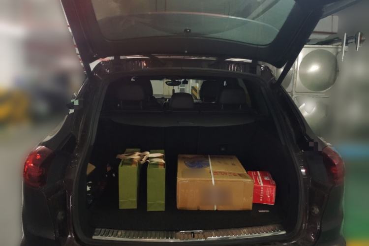 Used Porsche Cayenne 2015 Cayenne 3.0T Trunk
