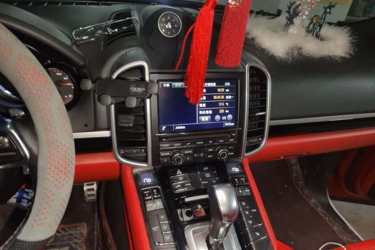 Used Porsche Cayenne 2015 Cayenne 3.0T Audio And AC Panel