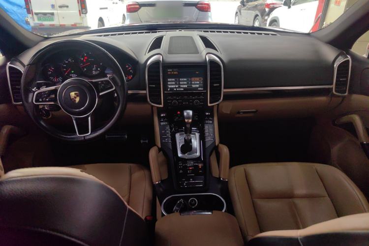 Used Porsche Cayenne 2015 Cayenne 3.0T Center Console