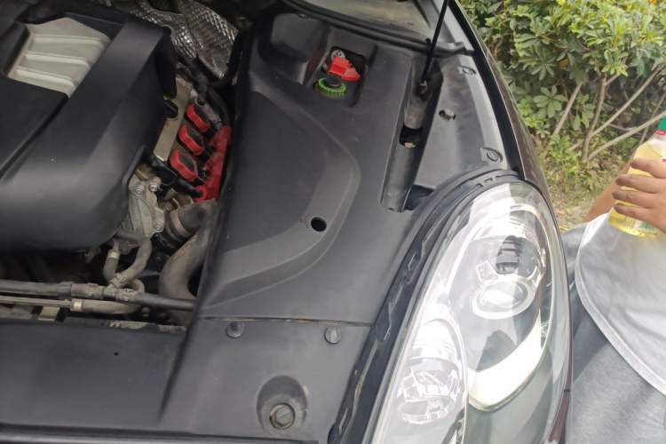 Used Porsche Cayenne 2015 Cayenne 3.0T Engine Bay Left