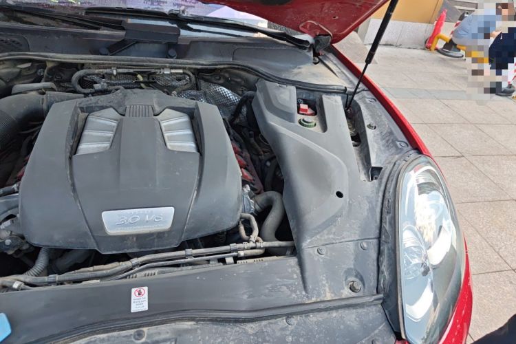 Used Porsche Cayenne 2015 Cayenne 3.0T Engine Bay Left