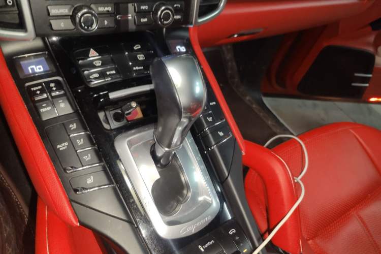 Used Porsche Cayenne 2015 Cayenne 3.0T Gear Lever