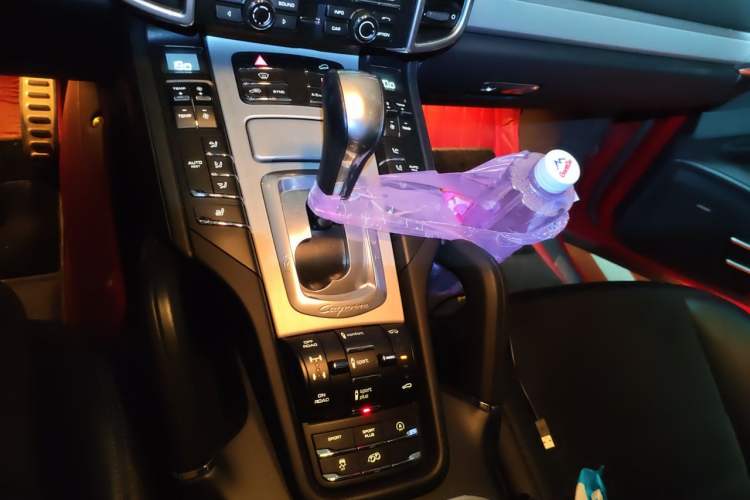 Used Porsche Cayenne 2015 Cayenne GTS 3.6T Gear Lever