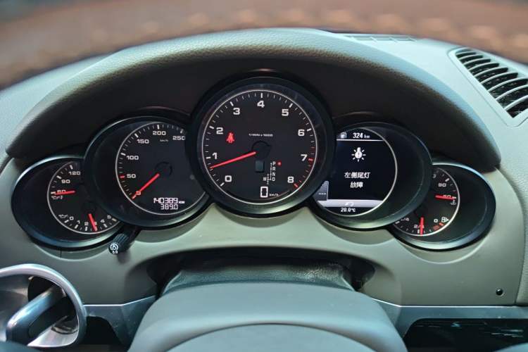 Used Porsche Cayenne 2015 Cayenne 3.0T Instrument Cluster