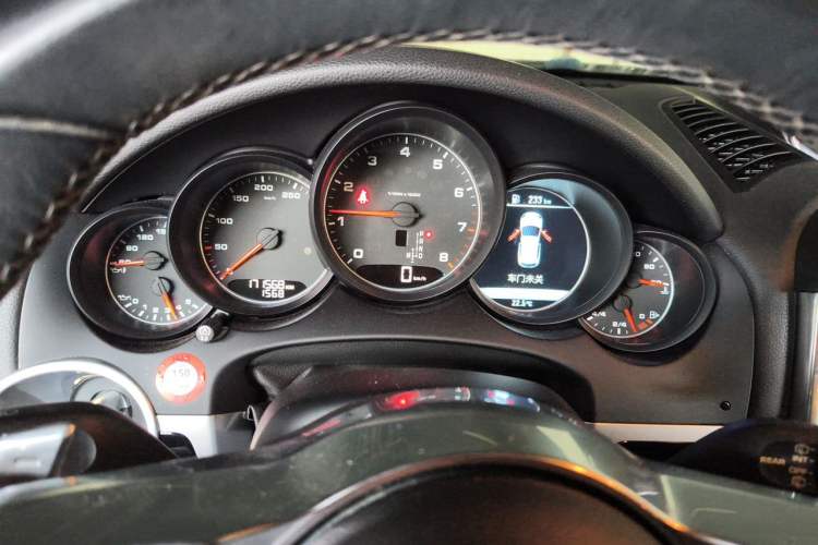 Used Porsche Cayenne 2015 Cayenne 3.0T Instrument Cluster