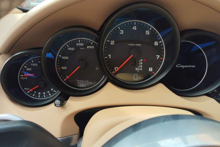 Used Porsche Cayenne 2015 Cayenne 3.0T Instrument Cluster