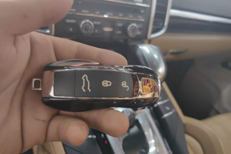Used Porsche Cayenne 2015 Cayenne 3.0T Interior 1