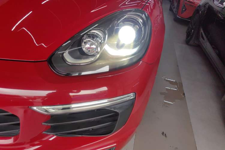 Used Porsche Cayenne 2015 Cayenne 3.0T Left Front Headlight