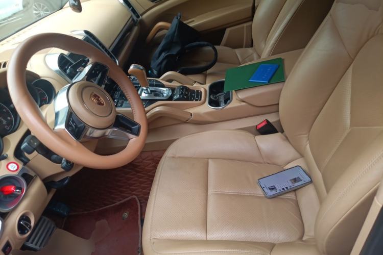 Used Porsche Cayenne 2015 Cayenne 3.0T Left Front Seat