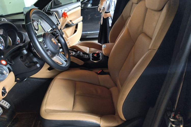 Used Porsche Cayenne 2015 Cayenne 3.0T Left Front Seat