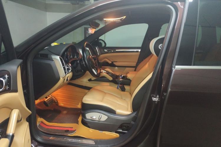 Used Porsche Cayenne 2015 Cayenne 3.0T Left Front Seat