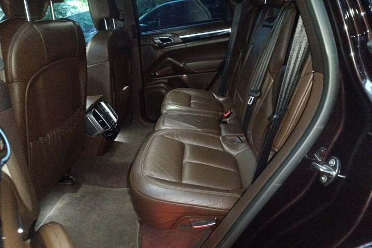 Used Porsche Cayenne 2015 Cayenne 3.0T Left Rear Seat