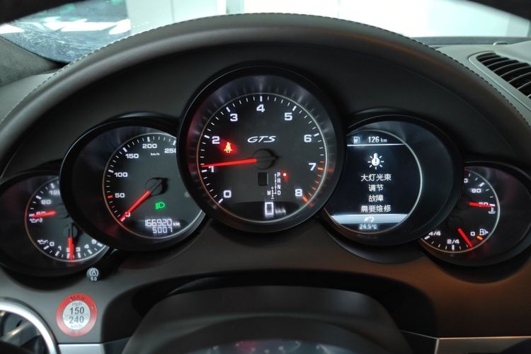 Used Porsche Cayenne 2015 Cayenne GTS 3.6T Odometer Close Up