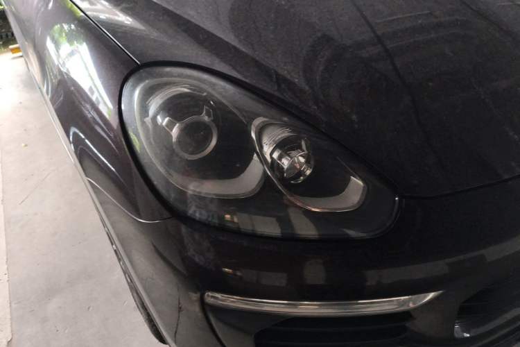 Used Porsche Cayenne 2015 Cayenne 3.0T Right Front Headlight
