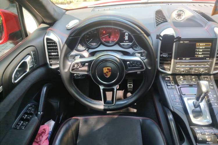Used Porsche Cayenne 2015 Cayenne GTS 3.6T Steering Wheel