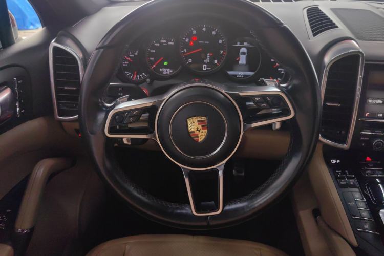 Used Porsche Cayenne 2015 Cayenne 3.0T Steering Wheel