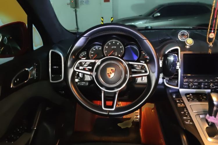 Used Porsche Cayenne 2015 Cayenne GTS 3.6T Steering Wheel