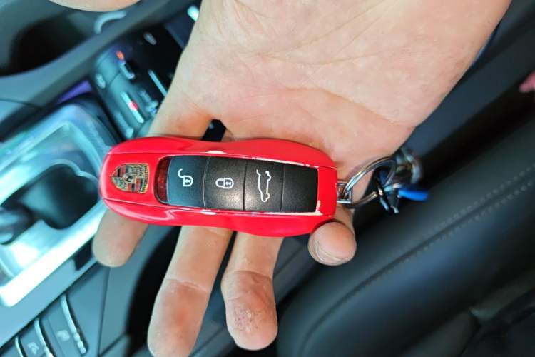 Used Porsche Cayenne 2015 Cayenne 3.0T Vehicle Key