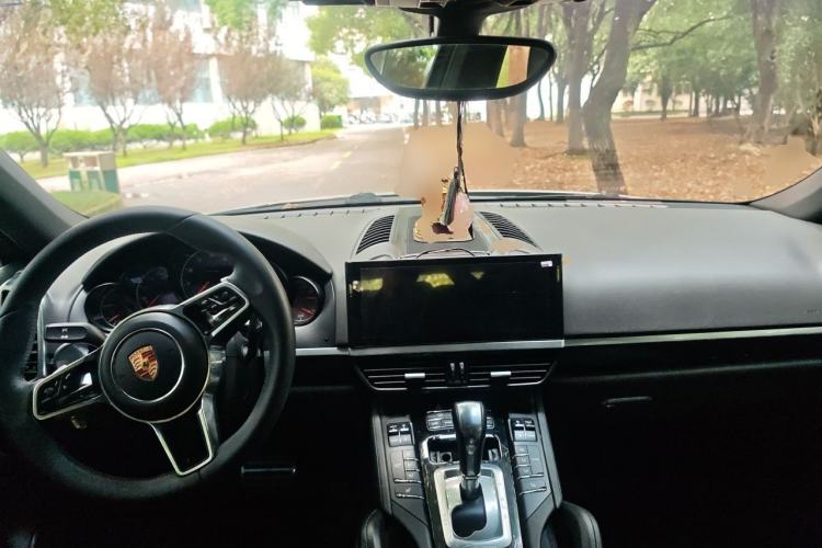 Used Porsche Cayenne 2015 Cayenne 3.0T Center Console