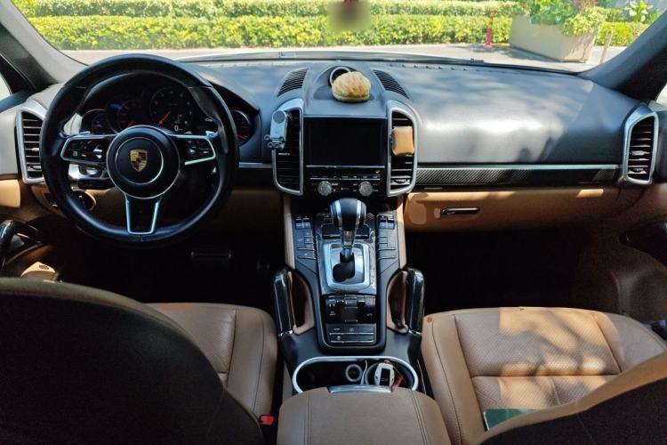 Used Porsche Cayenne 2015 Cayenne 3.0T Center Console
