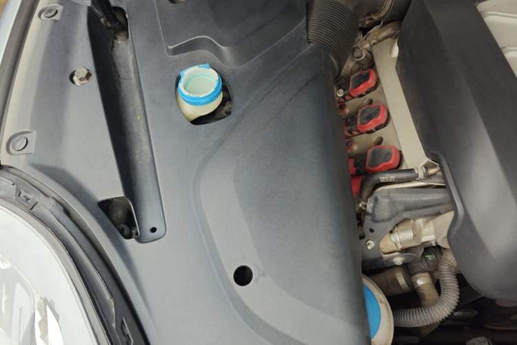 Used Porsche Cayenne 2015 Cayenne 3.0T Engine Bay Right