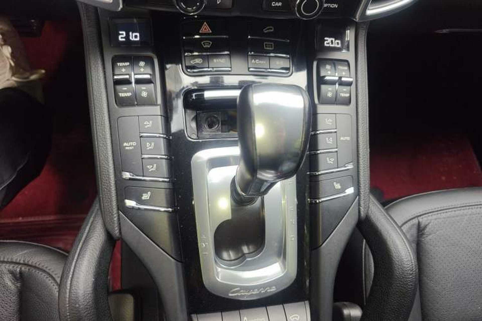 Used Porsche Cayenne 2015 Cayenne 3.0T Gear Lever