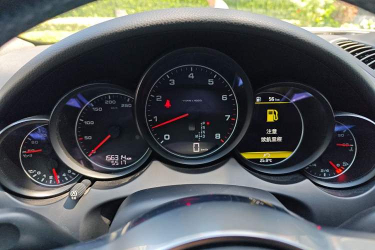 Used Porsche Cayenne 2015 Cayenne 3.0T Instrument Cluster