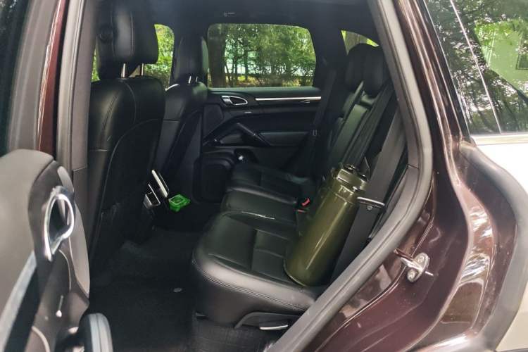 Used Porsche Cayenne 2015 Cayenne 3.0T Left Rear Seat
