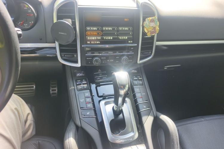 Used Porsche Cayenne 2015 Cayenne 3.0T Audio And AC Panel