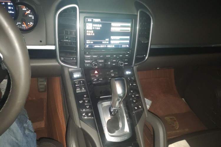 Used Porsche Cayenne 2015 Cayenne S 3.6T Audio And AC Panel
