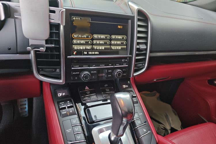 Used Porsche Cayenne 2015 Cayenne 3.0T Audio And AC Panel
