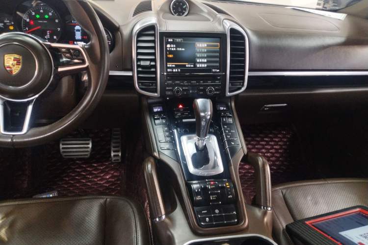 Used Porsche Cayenne 2015 Cayenne 3.0T Audio And AC Panel
