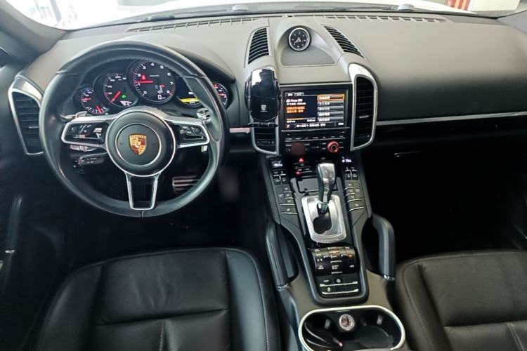 Used Porsche Cayenne 2015 Cayenne 3.0T Center Console