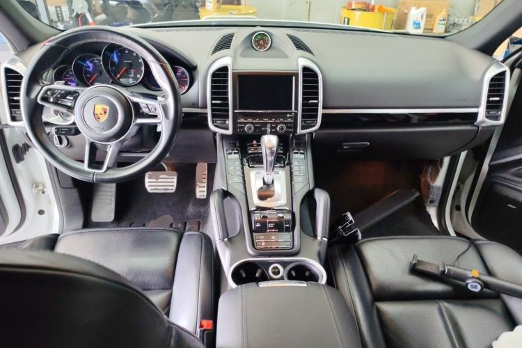 Used Porsche Cayenne 2015 Cayenne 3.0T Center Console