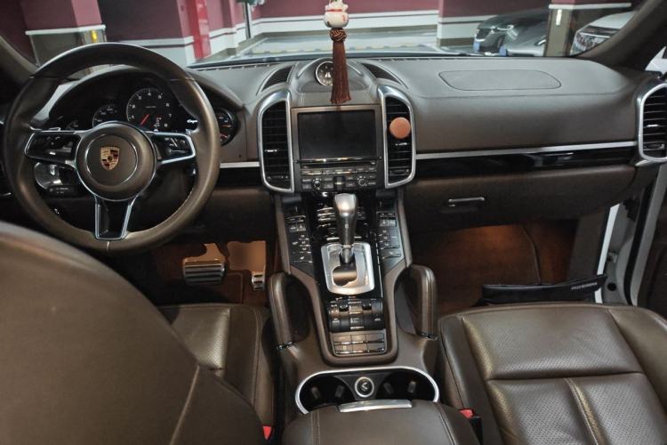 Used Porsche Cayenne 2015 Cayenne 3.0T Center Console