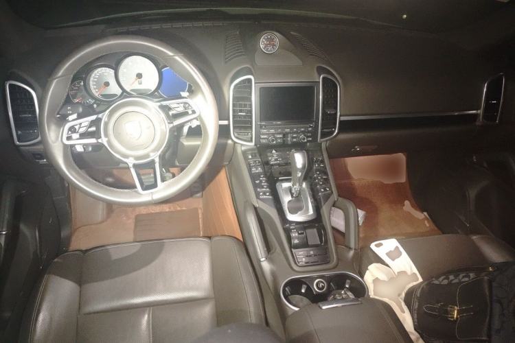 Used Porsche Cayenne 2015 Cayenne S 3.6T Center Console