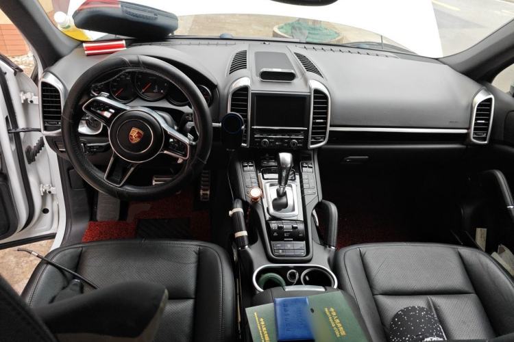 Used Porsche Cayenne 2015 Cayenne 3.0T Center Console
