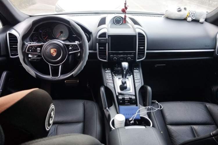 Used Porsche Cayenne 2015 Cayenne S 3.6T Center Console