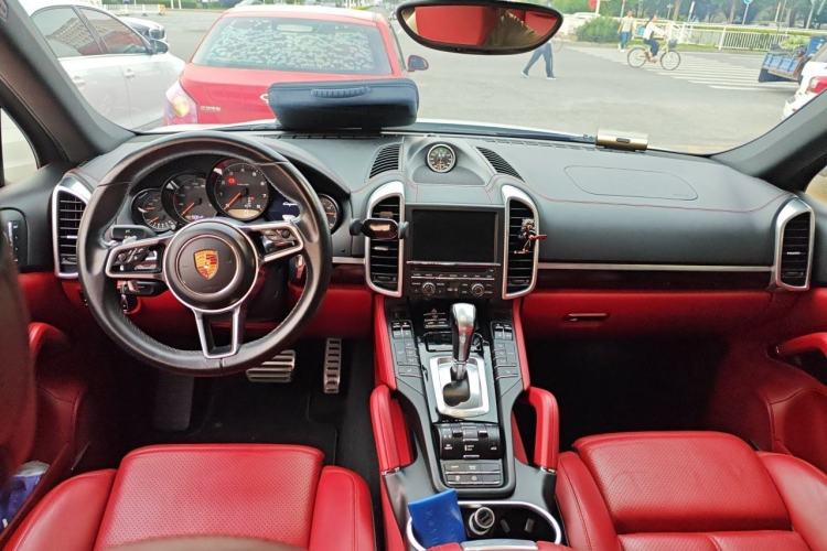 Used Porsche Cayenne 2015 Cayenne 3.0T Center Console