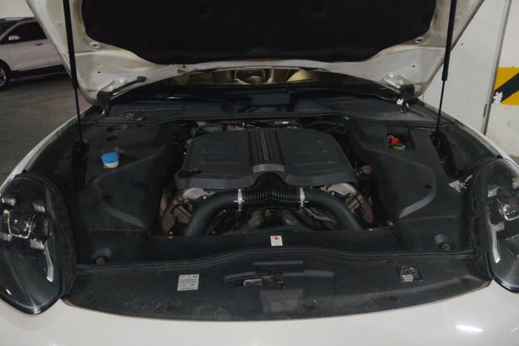Used Porsche Cayenne 2015 Cayenne S 3.6T Engine Bay