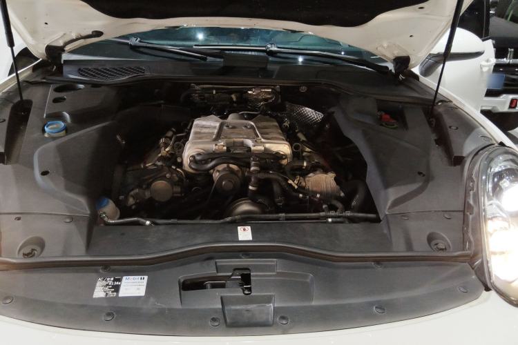 Used Porsche Cayenne 2015 Cayenne 3.0T Engine Bay