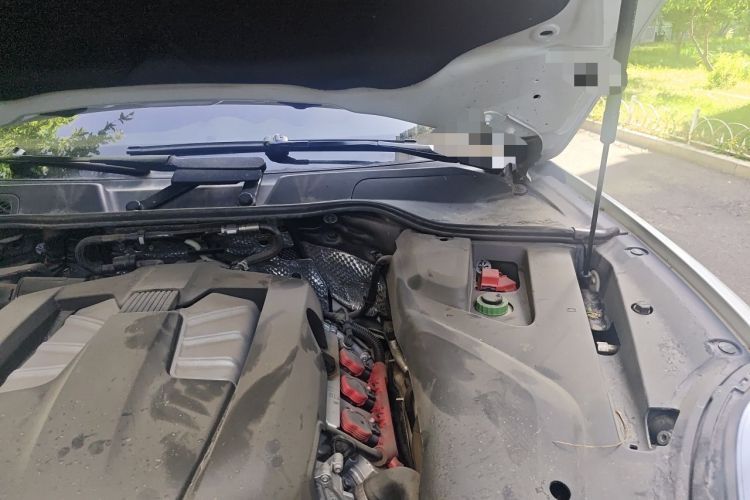 Used Porsche Cayenne 2015 Cayenne 3.0T Engine Bay Left