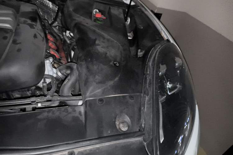 Used Porsche Cayenne 2015 Cayenne 3.0T Engine Bay Left