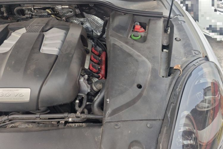 Used Porsche Cayenne 2015 Cayenne 3.0T Engine Bay Left