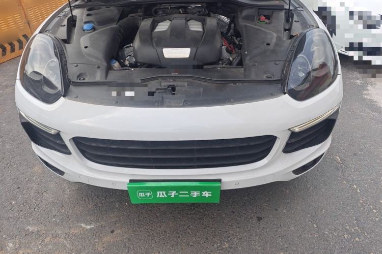 Used Porsche Cayenne 2015 Cayenne 3.0T Engine Bay