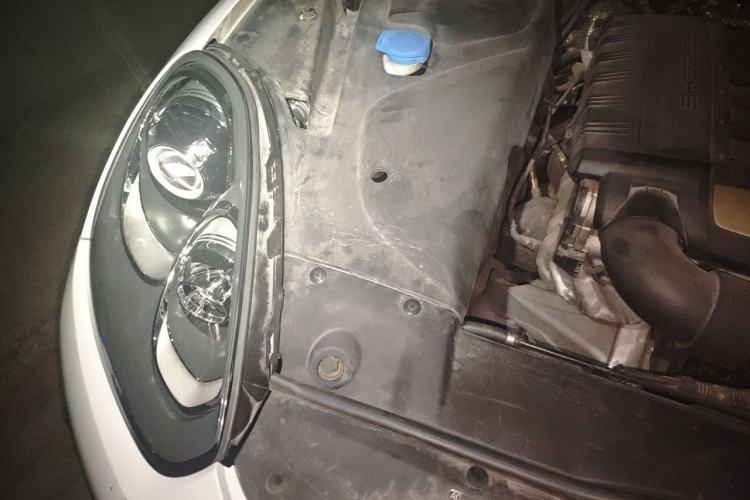 Used Porsche Cayenne 2015 Cayenne S 3.6T Engine Bay Right