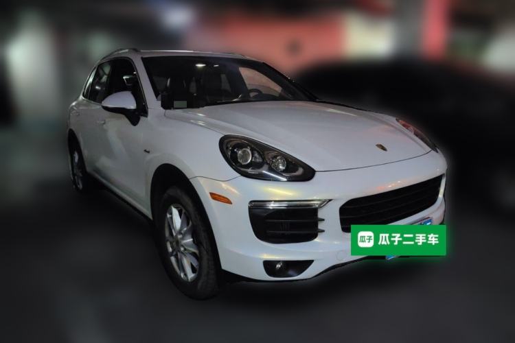 Used Porsche Cayenne 2015 3.0T Front Right 45 Deg
