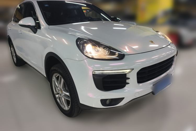 Used Porsche Cayenne 2015 Cayenne 3.0T Front Right 45 Deg